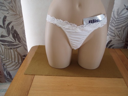 Sissy wonderbra bliss - sissy, satin
