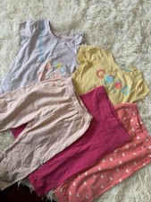 2 T-shirts And 3 Leggings Size