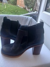 OFFICE NAVY LEATHER  HEELED