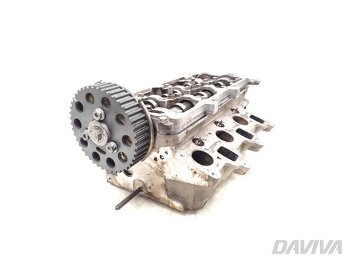 Polo engine head - polo,
