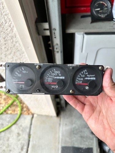 Mine boost gauge triple - mine's,
