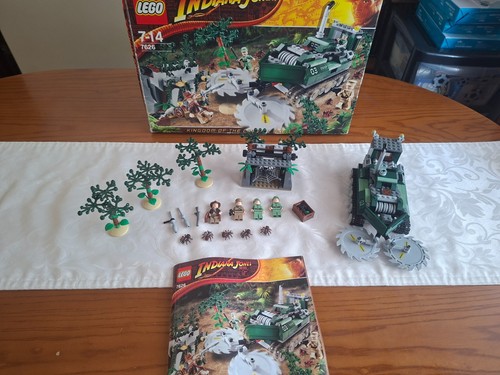 Lego indiana jones - indiana, jungle