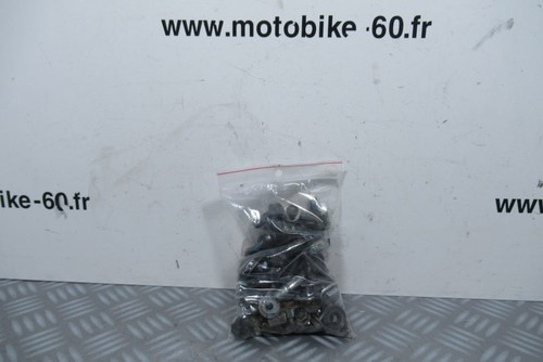 Suzuki 500 screws - suzuki,