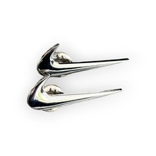 2 x Nike Metal Pin Badge Set Swoosh Air Force Jordan Dunk Trainers 3.5cm Silver