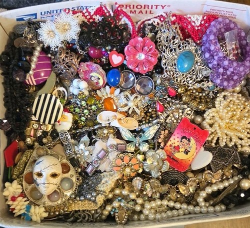 Jewelry lot broken - lot,