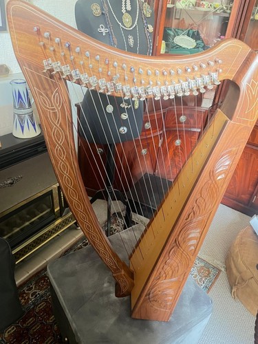 Ornate lever harp with - ornate, 22