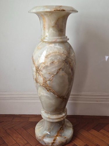 Tall onyx vase - tall, 130cm