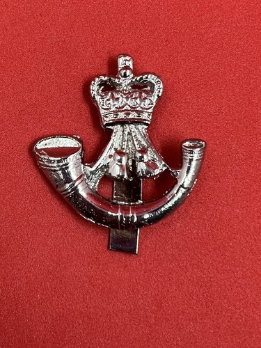 Rifles regiment beret badge - rifles,