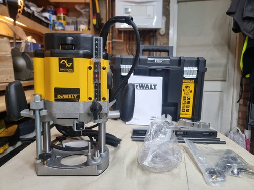 Dewalt 625e router - 625e, volts