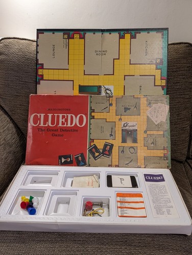 Vintage 1970 cluedo board - 1970's,