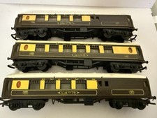 Tri-ang Hornby  OO Set Of 3