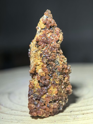 Natural vanadinite mineral - vanadinite,