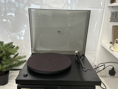 Rega planar turntable - planar,