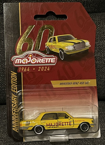 Miniature majorette mercedes - miniature,