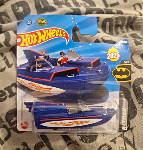 Hot wheels batman batboat - hot,