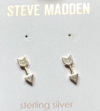 Steve Madden Arrow Stud