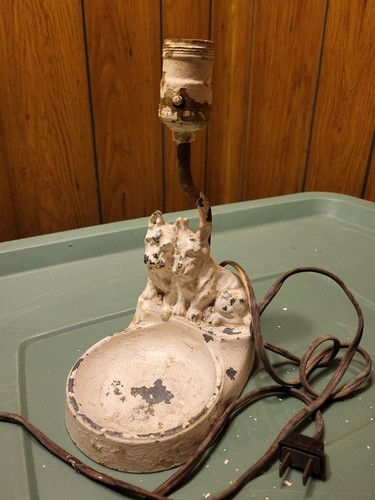 Antique dog cast iron - cast,