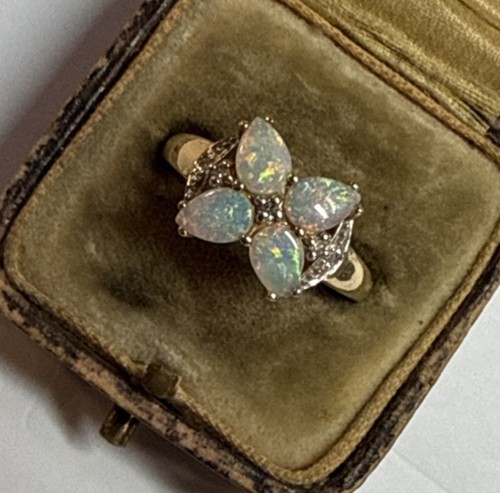 Vintage 14ct yellow - , opal