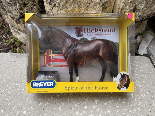 New retired breyer horse 1439 - new,