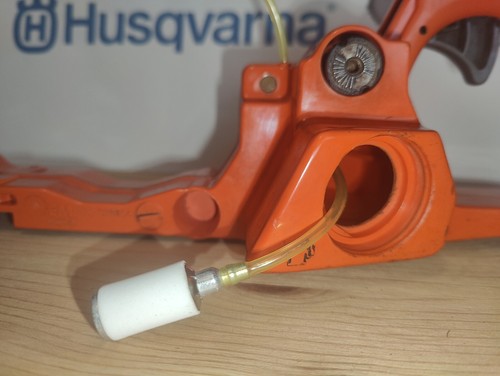 Husqvarna 136 141 - , fuel