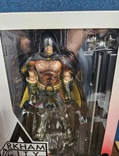 Play Arts Kai Batman Arkham