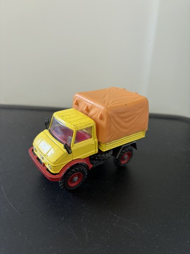 Corgi toys unimog - toys,