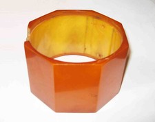 VINTAGE BUTTERSCOTCH Telechron CATALIN ELECTRIC CLOCK Casing-Cracked-for Art Use