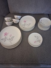 Zylstra Rose Japan Dinner Set