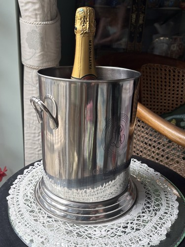 Louis roederer champagne wine - roederer, champagne/wine