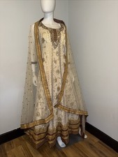 Ladies asian indian pakist - indian,