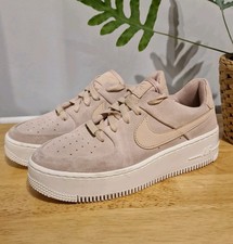 Nike Air Force 1 in Pink