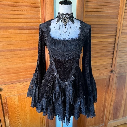 Dark love gothic - love,