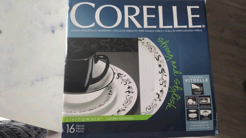 Corelle livingware 16 piece - (,