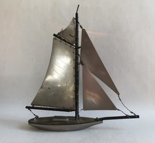 Metal Sailing Sail Boat Nautical Model Figure Ornament