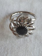 Sarah Coventry Ring Black Stone set in a Knot Frame Vintage 1980's Signed