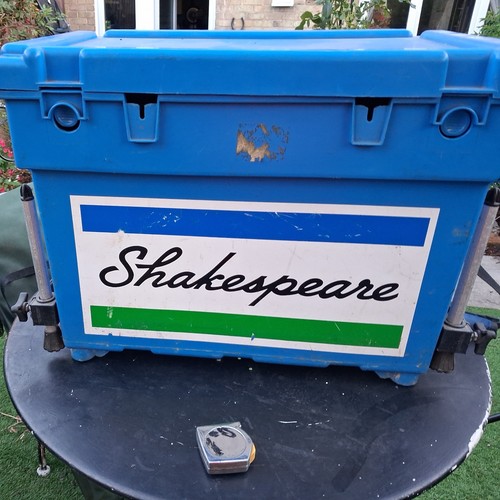 Shakespeare seat box - seat,