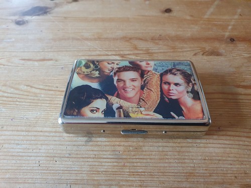 Retro elvis presley - retro,