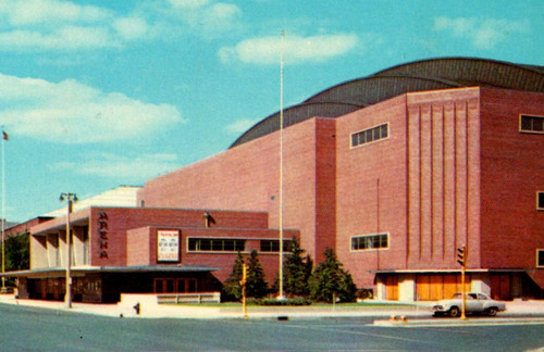 Vtg chrome postcard - *,