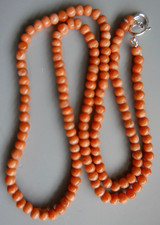 LOVELY, DELICATE, VINTAGE, CARVED, REAL PINK CORAL BEAD NECKLACE 7.8g 925 CATCH