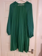 Green Pleated Shirt Puff Sleeved Dress Size 14.