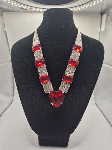 Red heart centre - heart, piece