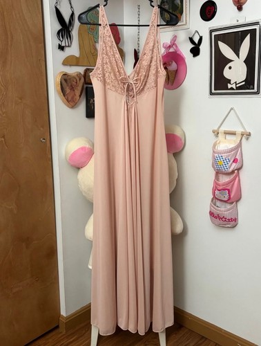 Size 1970s vintage olga - 1970s,