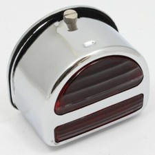 Chrome 'D' lamp, split red