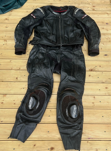 Rst two piece black - piece, r-16