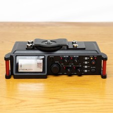 Tascam DR-70D 4-Track Portable