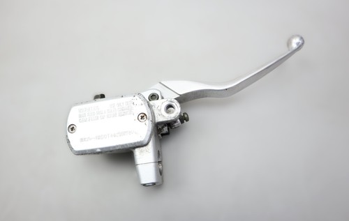 Front brake master cylinder - front,