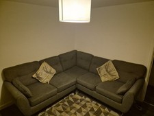 2str Settee