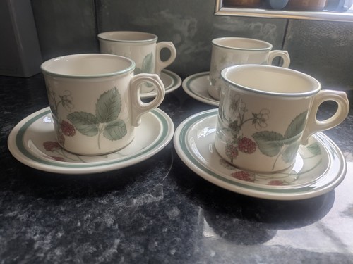 Wedgwood raspberry cane cups - wedgwood,