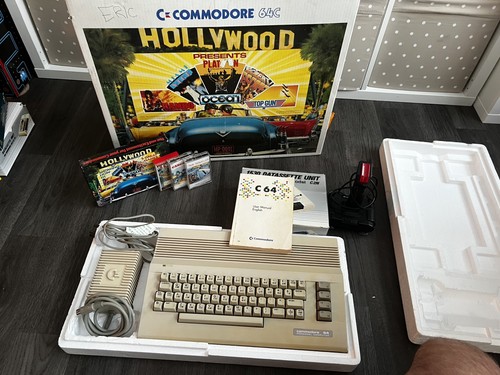 Commodore c64 hollywood - commodore,