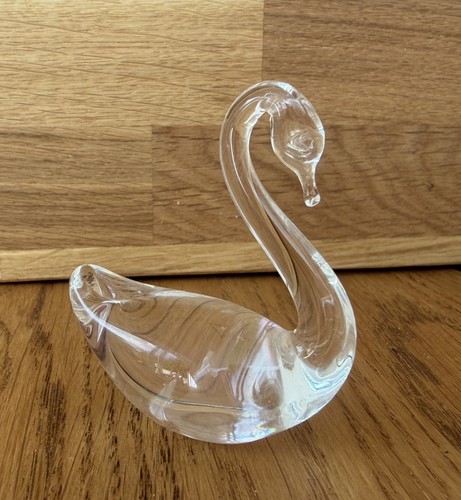 Glass swan bird - glass,
